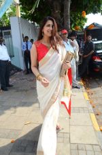 Sonali Bendre snapped at a wedding in Blue Sea on 21st April 2015